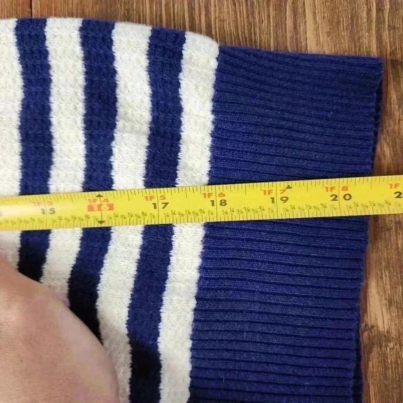 Voy Los Angeles Navy Striped Women's Sweater Top size L - Picture 9 of 10